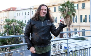 Povia, "Luca era gay"? Clamoroso: cancellato il concerto (17 anni dopo)