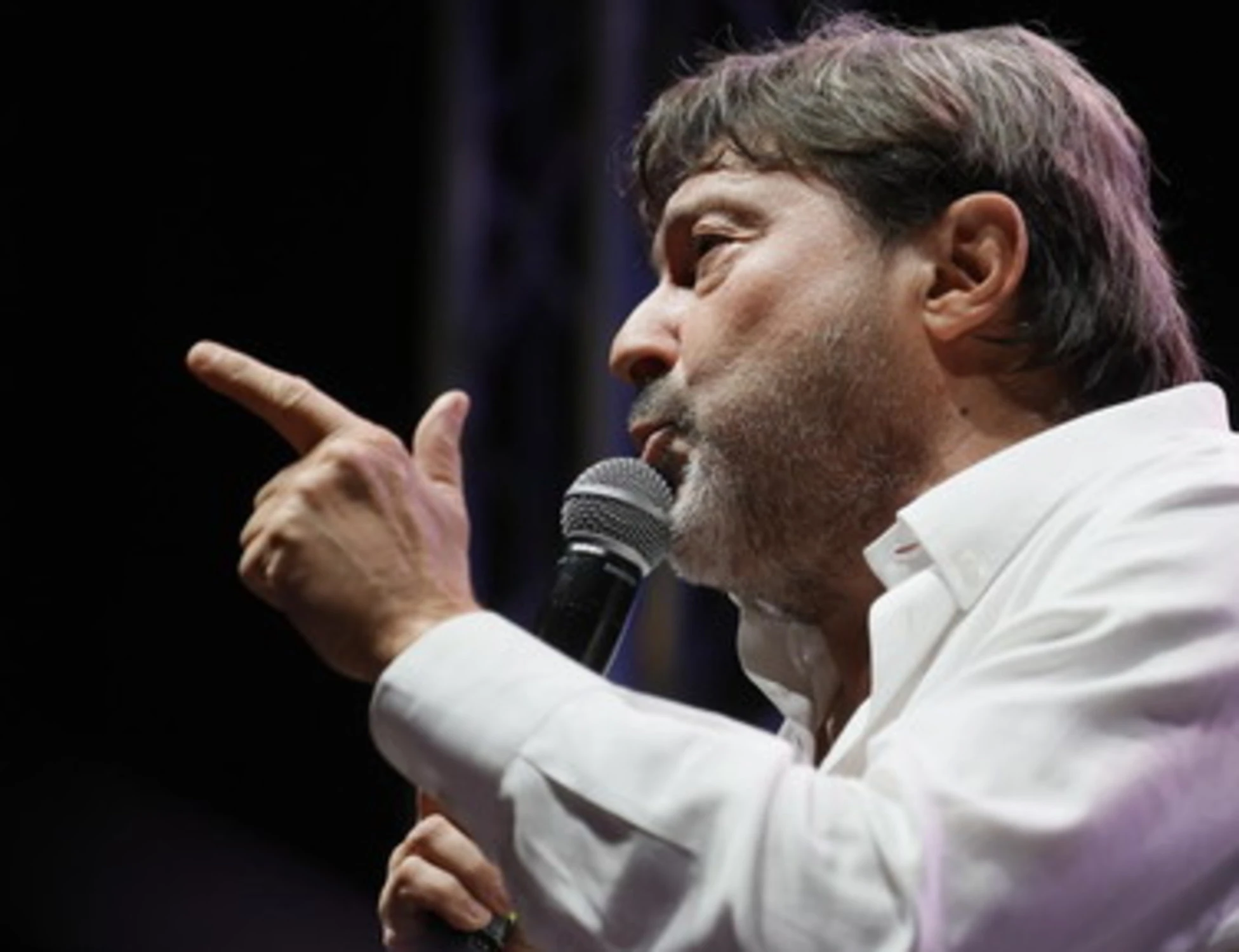 Leggi l'articolo: 'Combattere': Ranucci 'collegato' con Landini