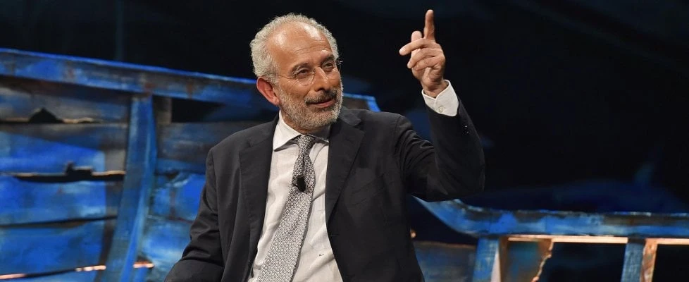 Sea Watch 3, Gad Lerner fuori controllo: "Matteo Salvini affoga nel ridicolo, completa disfatta politica"