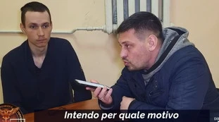 Il giornalista ucraino chiama la nonna del soldato russo: "Sa cosa sta facendo qua?"