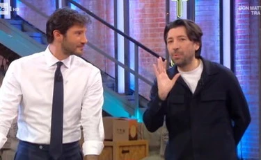 Affari tuoi, Herbert Ballerina demolito: "Porta sf***a!"