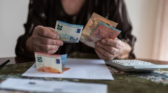 Inps, sconcerto a Teramo: "Lei è morta 26 anni fa". Sconcerto: l'odissea di una pensionata per frasi riconoscere viva
