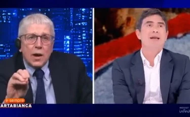 Mario Giordano zittisce Fratoianni: "La violenza dei suoi amici"