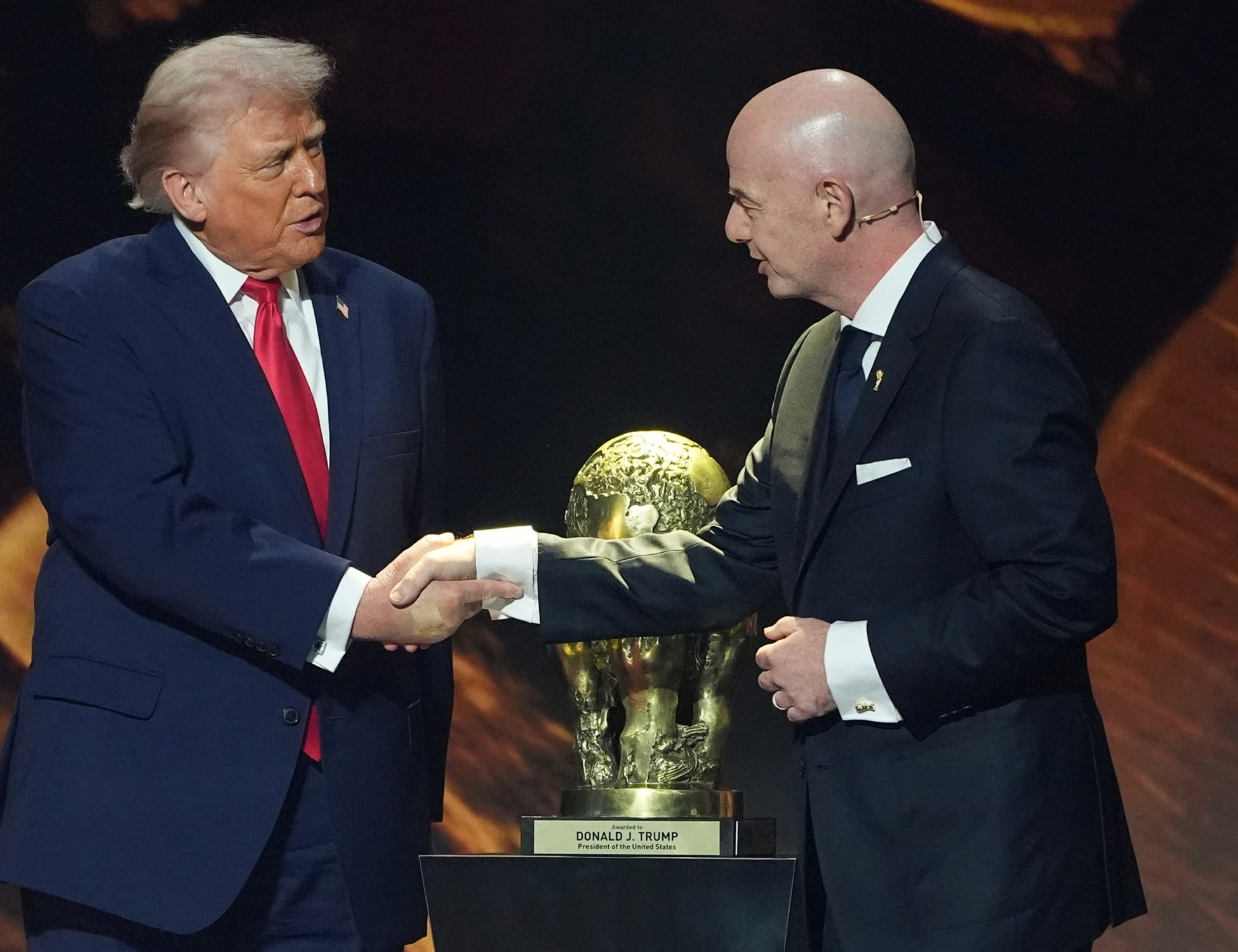 Balogun, Trump conferma: "Con Infantino ho parlato io. Arbitro sospetto, se il Belgio vince partita truccata"
