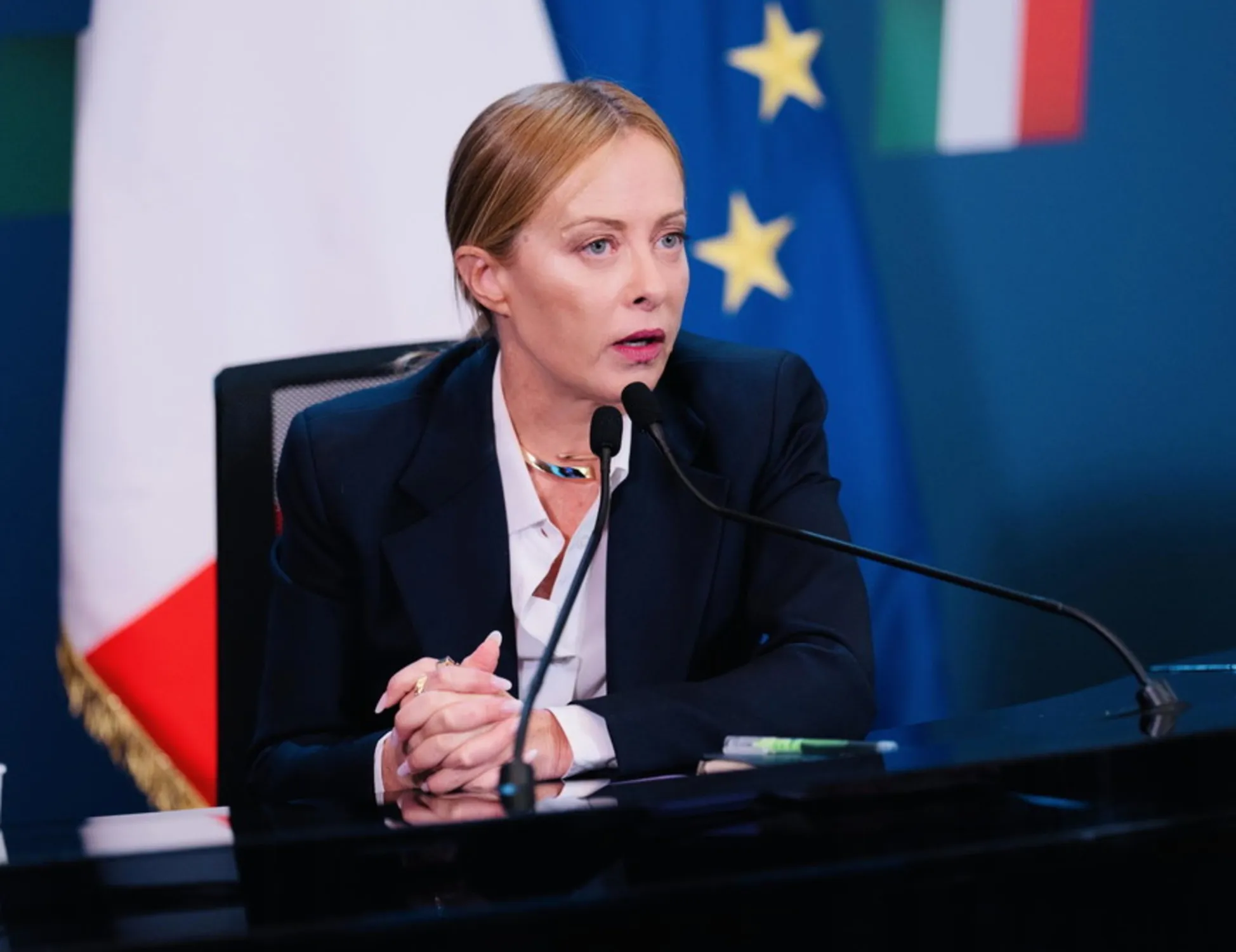 Leggi l'articolo: "Esercitazioni militari per Kiev". Macron schiera i Volenterosi, l'Italia lo gela: "Non ci saremo"