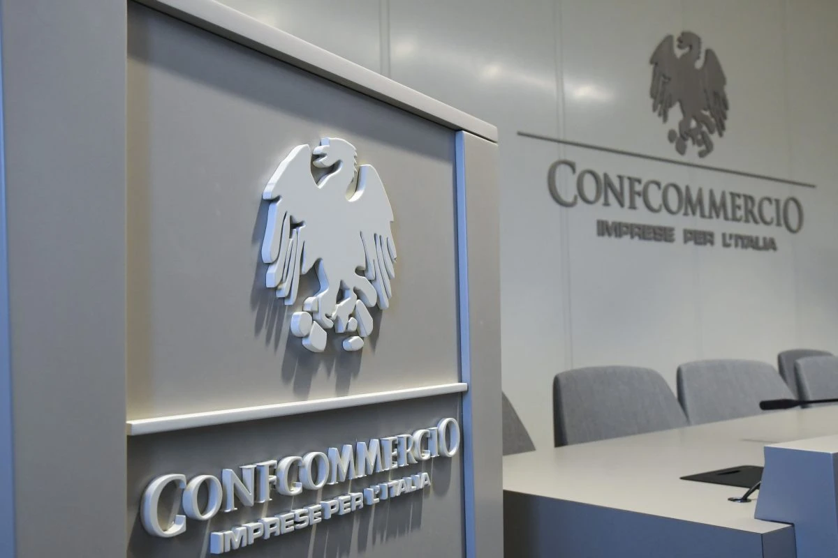 CONFCOMMERCIO, A SETTEMBRE PEGGIORA L'INDICE DEL DISAGIO SOCIALE