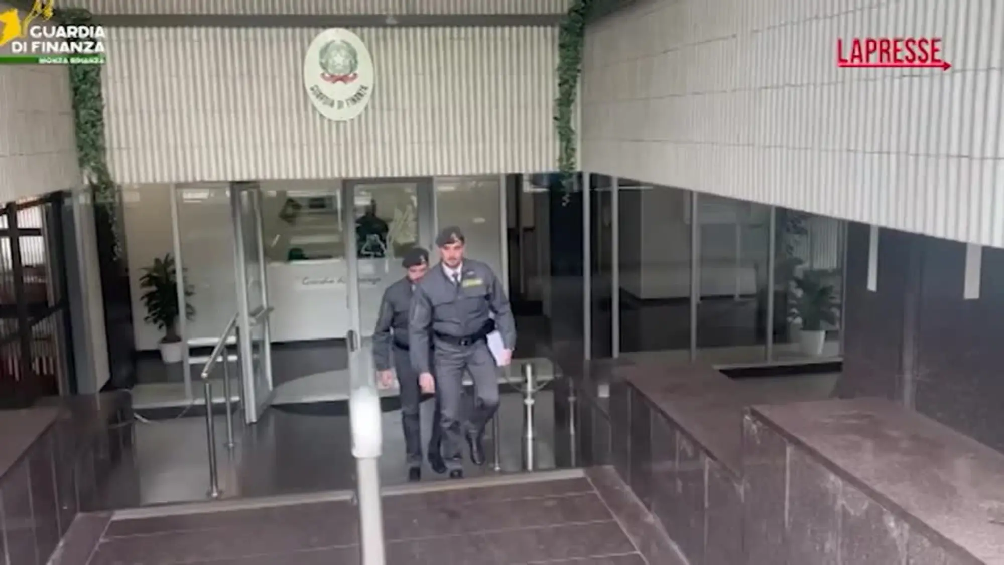 Monza, sequestrati oltre 200mila prodotti di Natale pericolosi o contraffatti