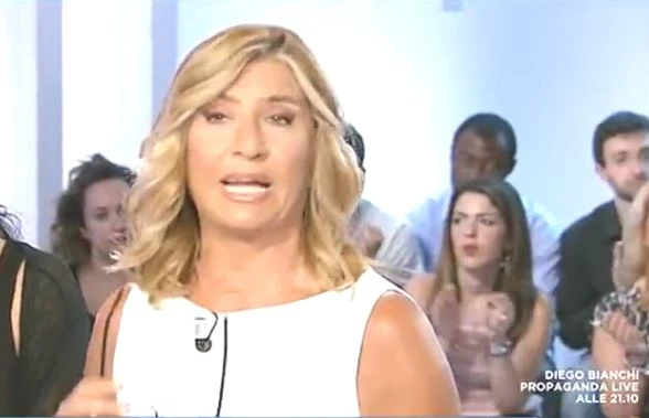 Myrta Merlino commossa, saluta gli spettatori de L'aria che tira: "Ascolti inimmaginabili"