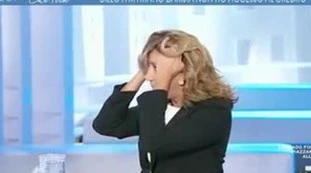 L'aria che tira, Myrta Merlino si collega con Mara Venier: grido e mani nei capelli, la reazione pazzesca