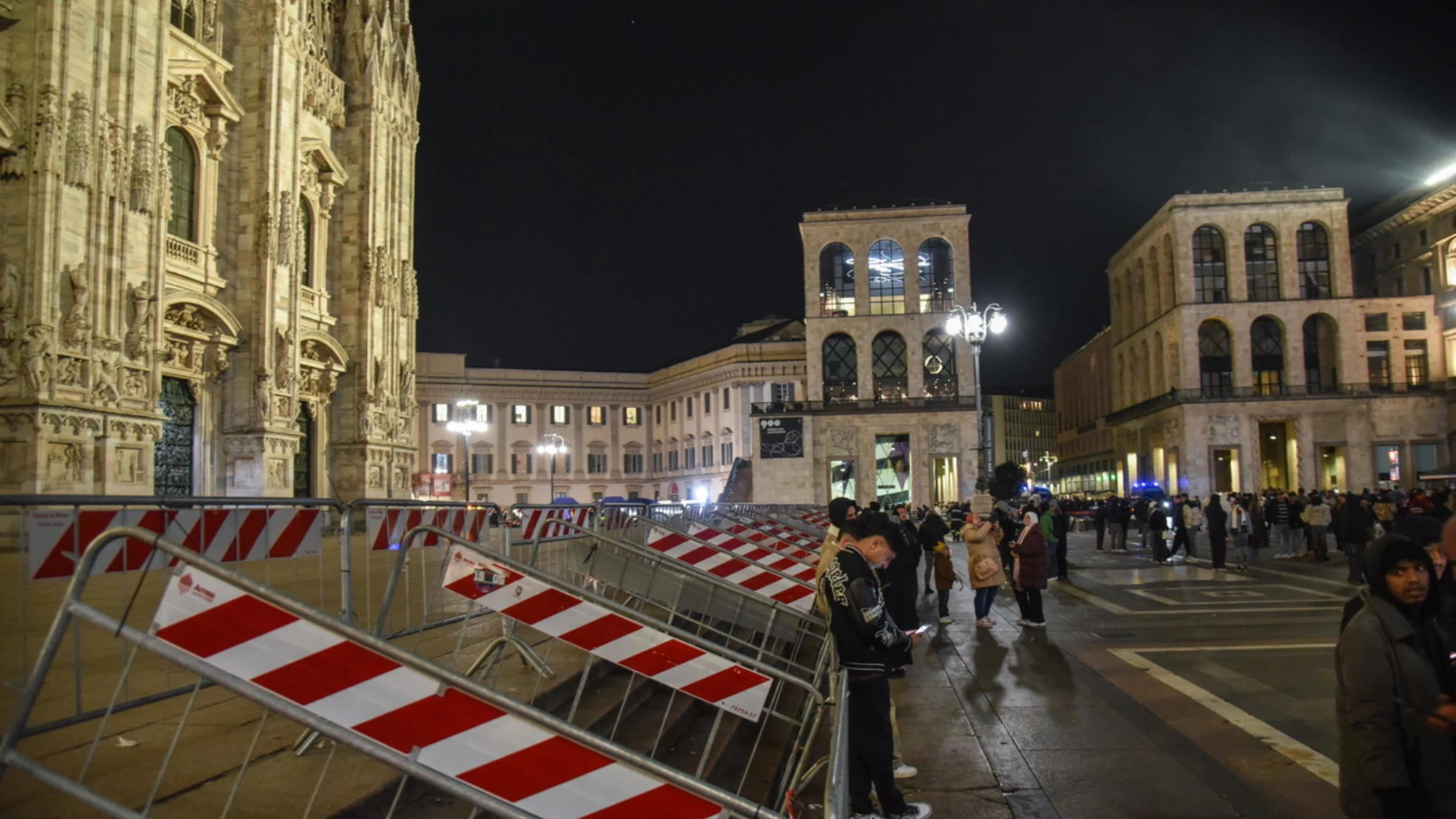 Milano, violentate due turiste in piazza Duomo: fermato un 30enne marocchino