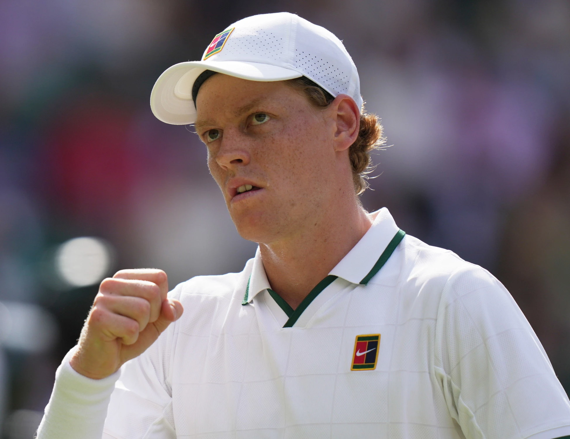 Jannik Sinner contro Djokovic? Senza precedenti: "Occhi feroci, il pugno..."