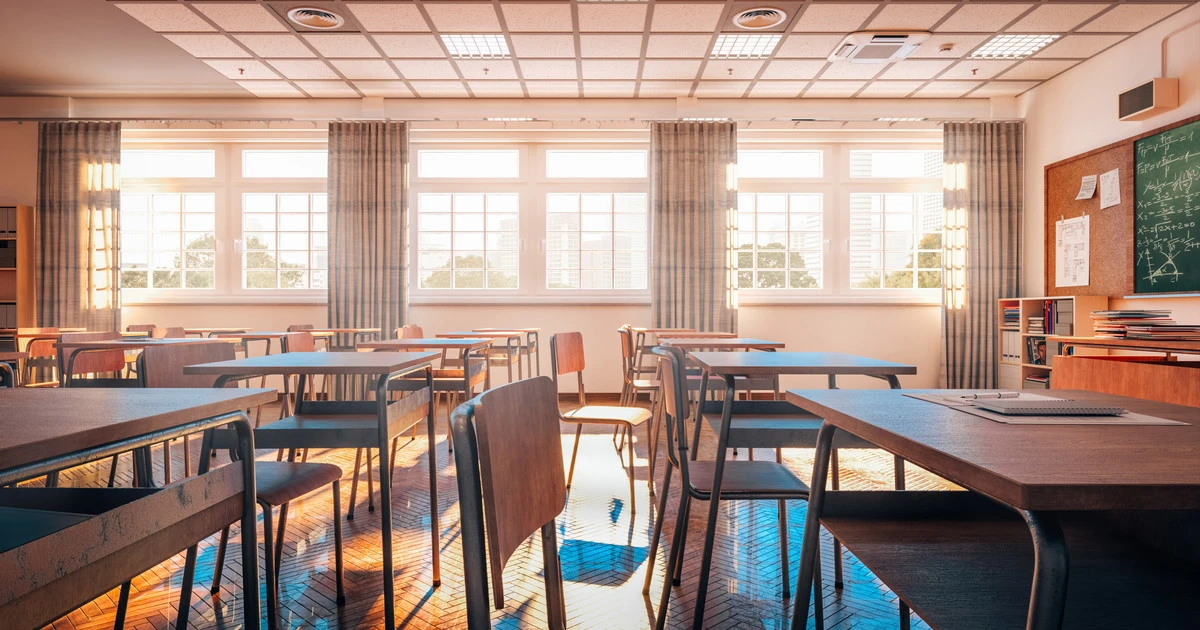 Pd, la "geniale" idea sulla scuola: più vacanze per tutti