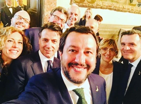 Matteo Salvini allo scoperto: "Con M5s e Meloni ho un buon rapporto, con Forza Italia...". Si mette male