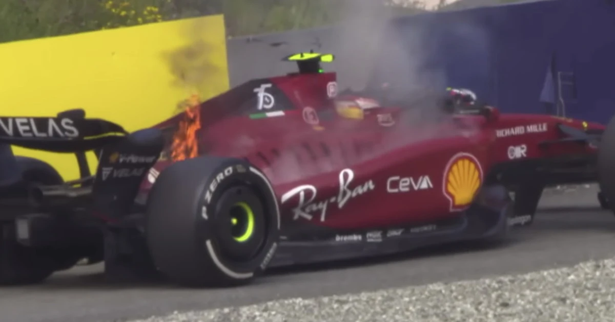 Carlos Sainz, mentre stava per esplodere... il gesto scandaloso del commissario