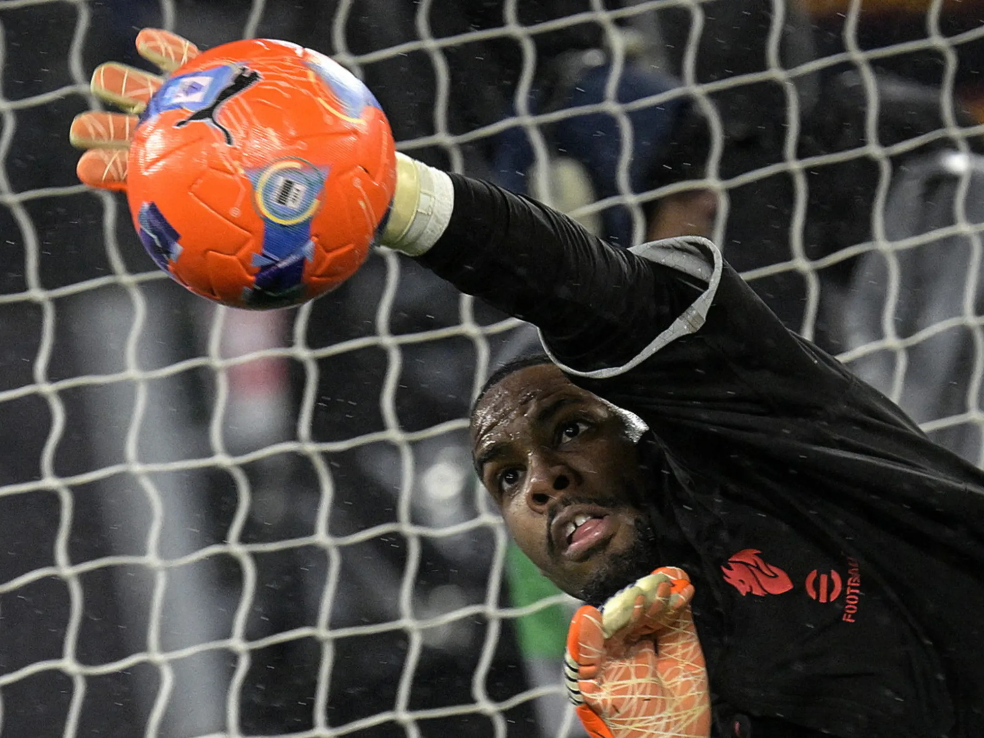 Milan, "mancanza di rispetto": la furia dei tifosi su Maignan