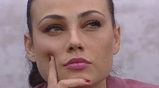 Grande Fratello Vip, scandalo-Adua Del Vesco: "Perché non è stata eliminata", pesantissimo sospetto sul reality