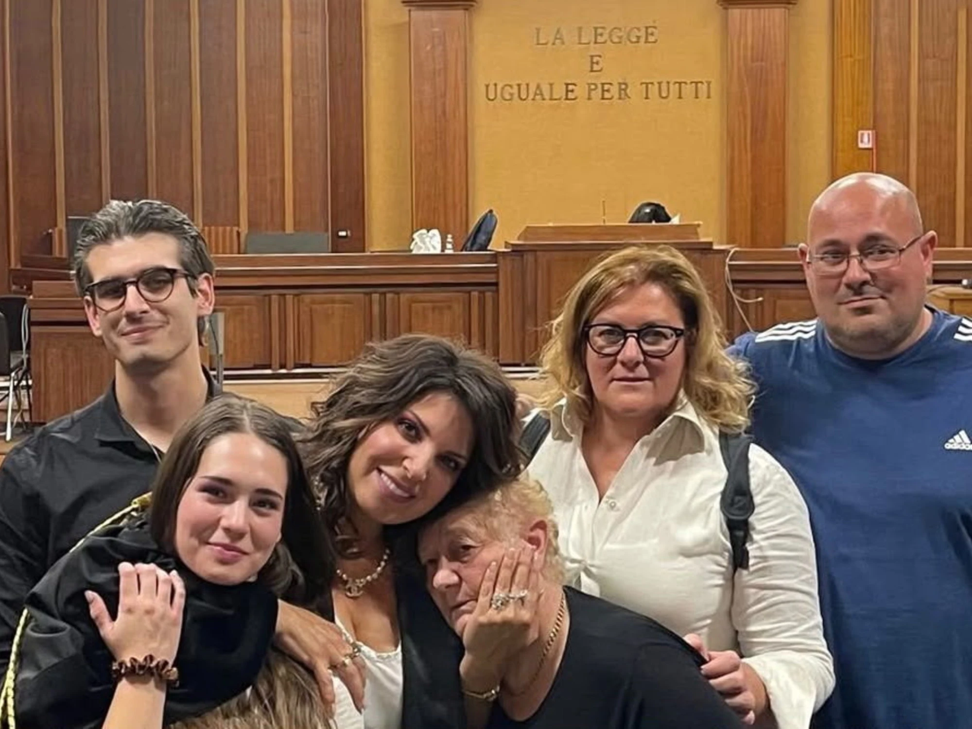 “TI GUARISCO IO", MA IL TUMORE NON C'ERA. FINTO MEDICO CONDANNATO PER OMICIDIO PRETERINTENZIONALE A 11 ANNI E 10 MESI DI RECLUSIONE PER LA MORTE DI ANGELA RUSSO