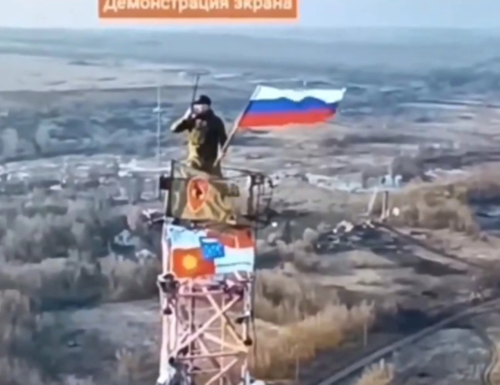 Kursk, avanzata russa: issata la bandiera a Sedzha