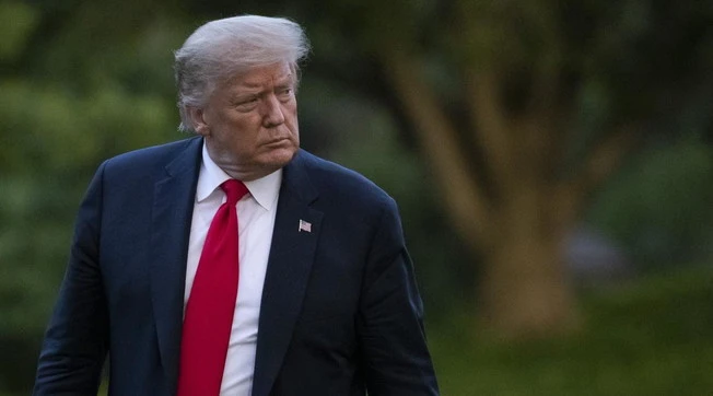 Donald Trump, l'audio della telefonata registrata a Brad Raffensperger: "Troviamo i voti mancanti"