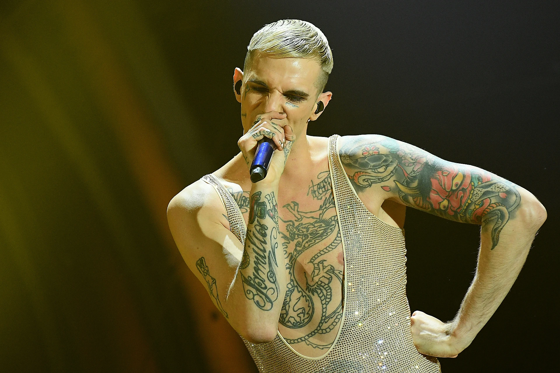 Sanremo 2020, Achille Lauro nudo sul palco? Cosa dobbiamo aspettarci adesso: "Un punk, ci sorprenderà ancora"