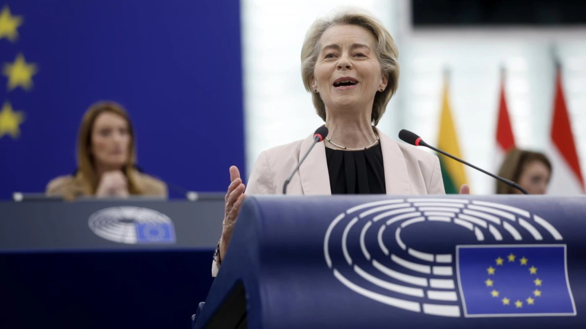 Ue: un giorno di smar-working obbligatorio contro la crisi energetica. Voi lo accettereste?