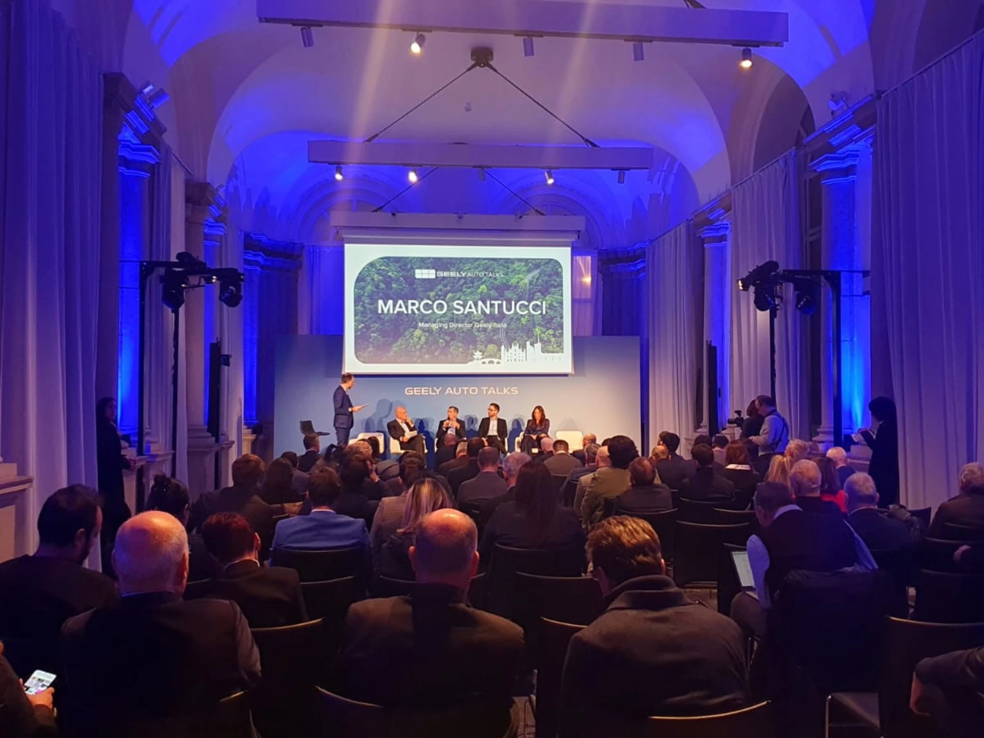 SICUREZZA STRADALE: OSSERVATORIO CONNECTED VEHICLE & MOBILITY, CON AI E ADAS 2 MLD DI EURO DI RISPARMIO