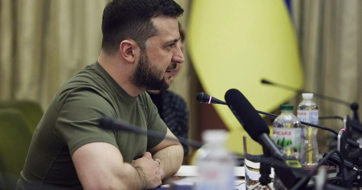 Zelensky insultato da Chef Rubio: "Nazista, sei bravo..."
