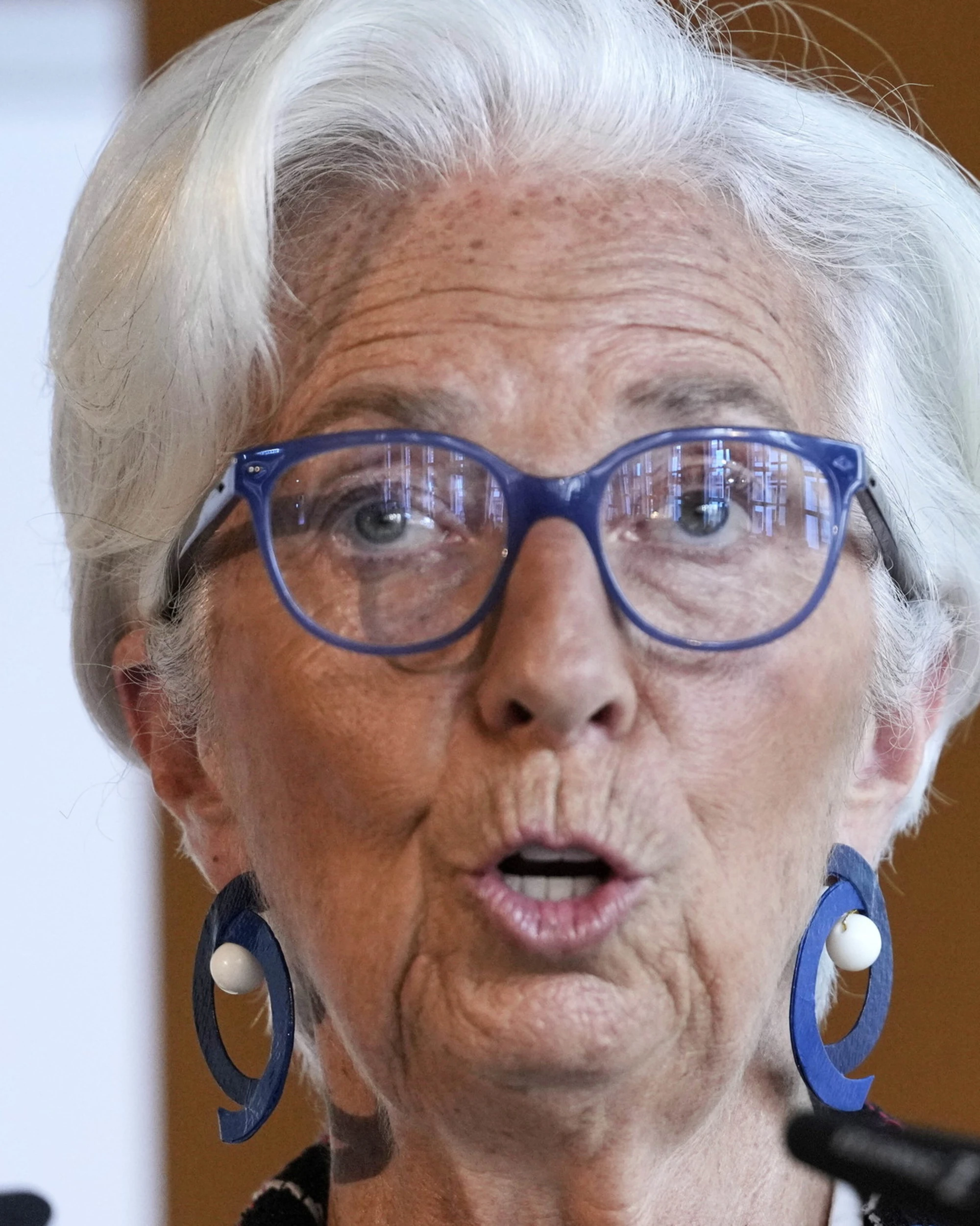 Tassi di interesse, la Bce taglia ancora: giù di 25 punti base
