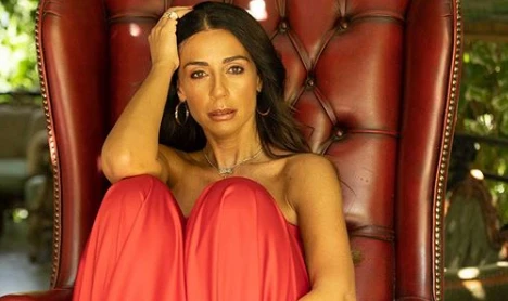 Uomini e donne, accusa-choc a Raffaella Mennoia: "Non lo ha licenziato anche dopo lo scandalo"