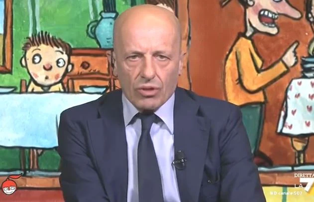 DiMartedì, Alessandro Sallusti: "Matteo Salvini fortissimo dopo le europee, come ridurrà Luigi Di Maio"