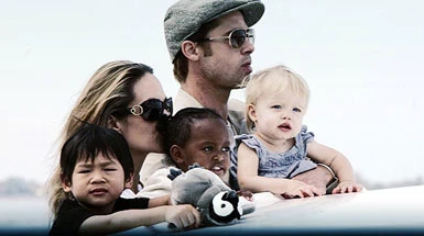 Pitt-Jolie, un amore da favola