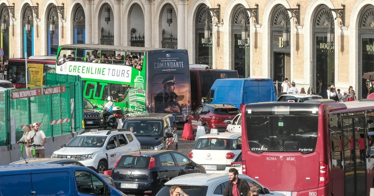 Claudia Osmetti: traffico, Roma è peggio di Bogotà