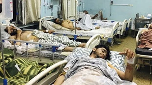 Afghanistan, i veri autori della carneficina? "Gli americani, sparavano dalle torri": la testimonianza che imbarazza Biden