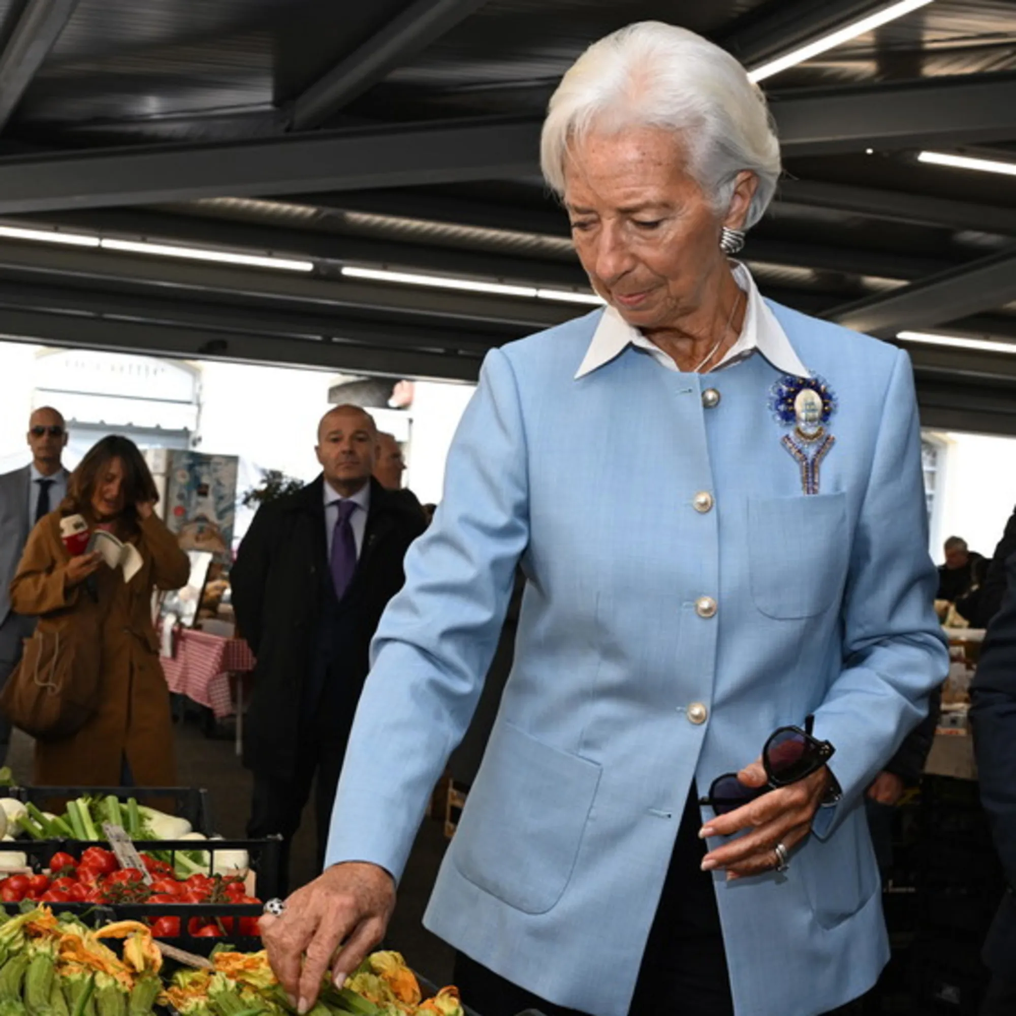 Lagarde al mercato "scopre" i rincari