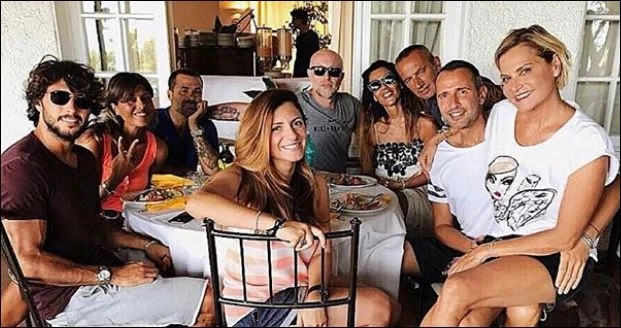 Temptation Island Vip, auguri pelosi di Simona Ventura ad Alessia Marcuzzi: occhio a chi interviene