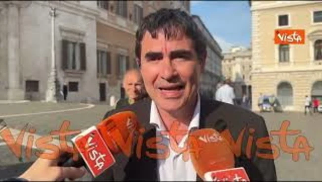 Fratoianni: Chi non ne può più del genocidio a Gaza appenda bandiera Palestina alla finestra