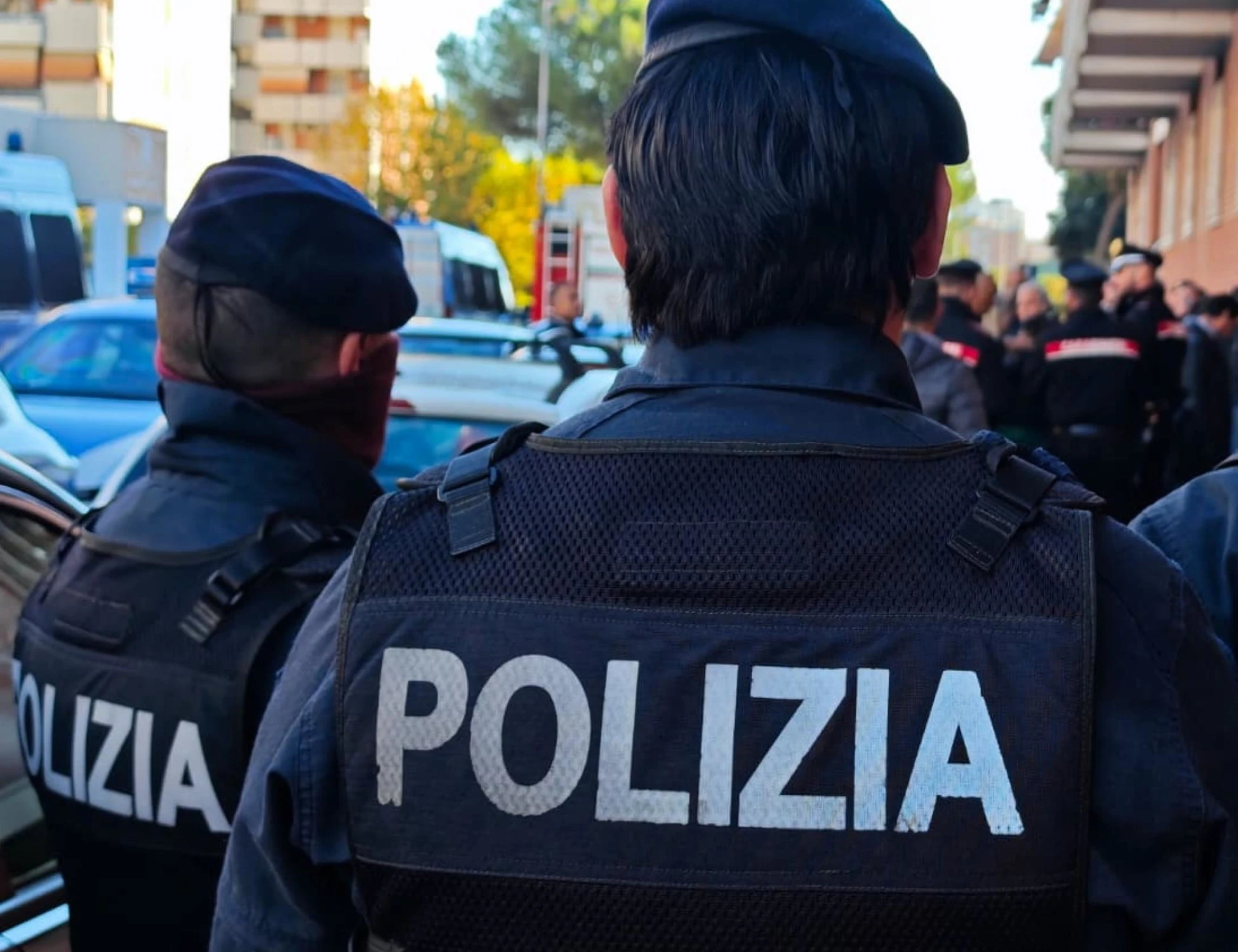 Prato, armato di katana semina il panico in centro storico: arrestato nordafricano
