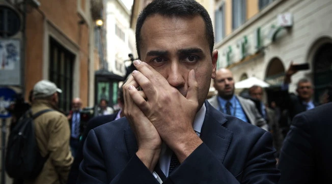 Luigi Di Maio, il mistero della telefonata: "Chi mi ha chiamato è libero di dirlo"