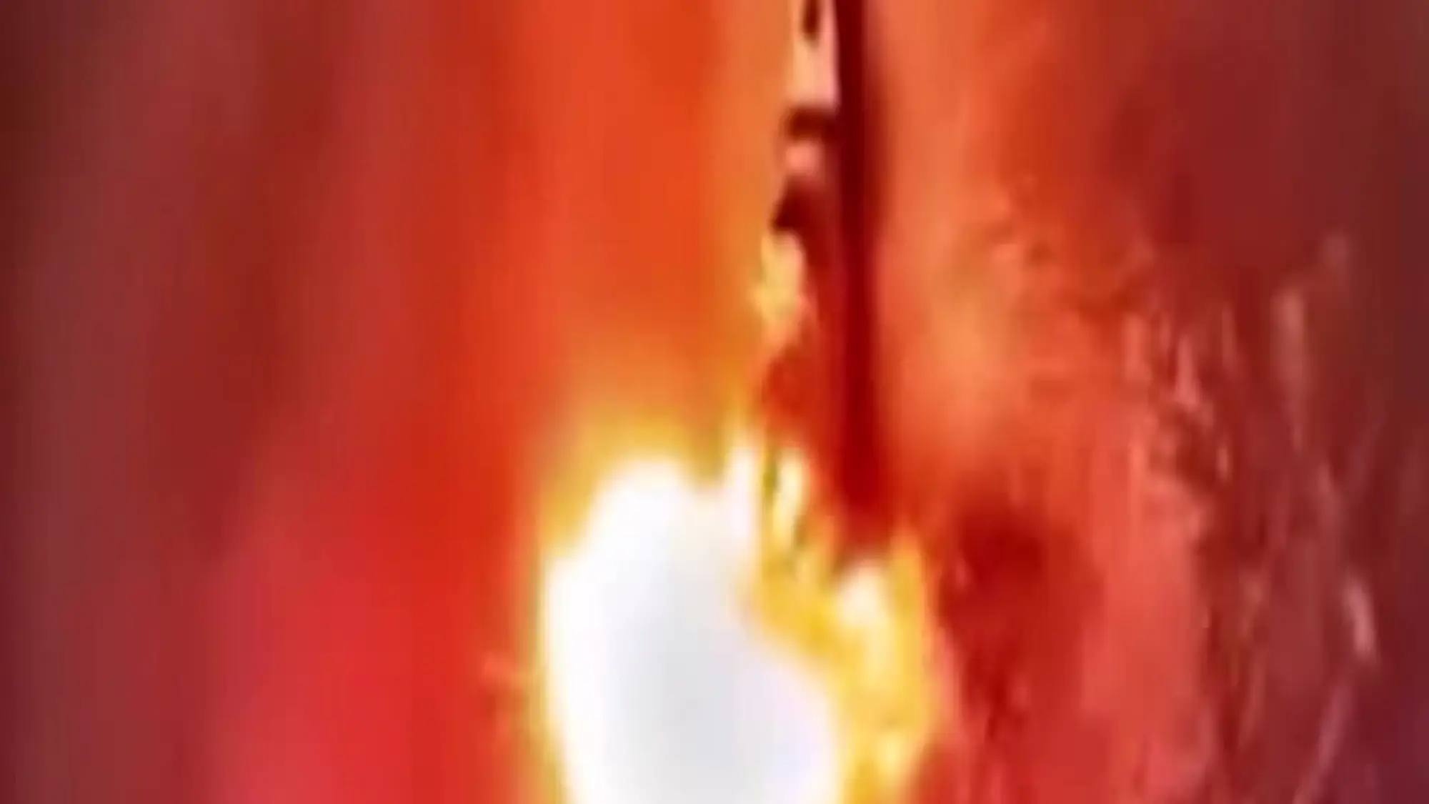 Tempesta di fuoco: come cola a picco la nave iraniana, il video-choc