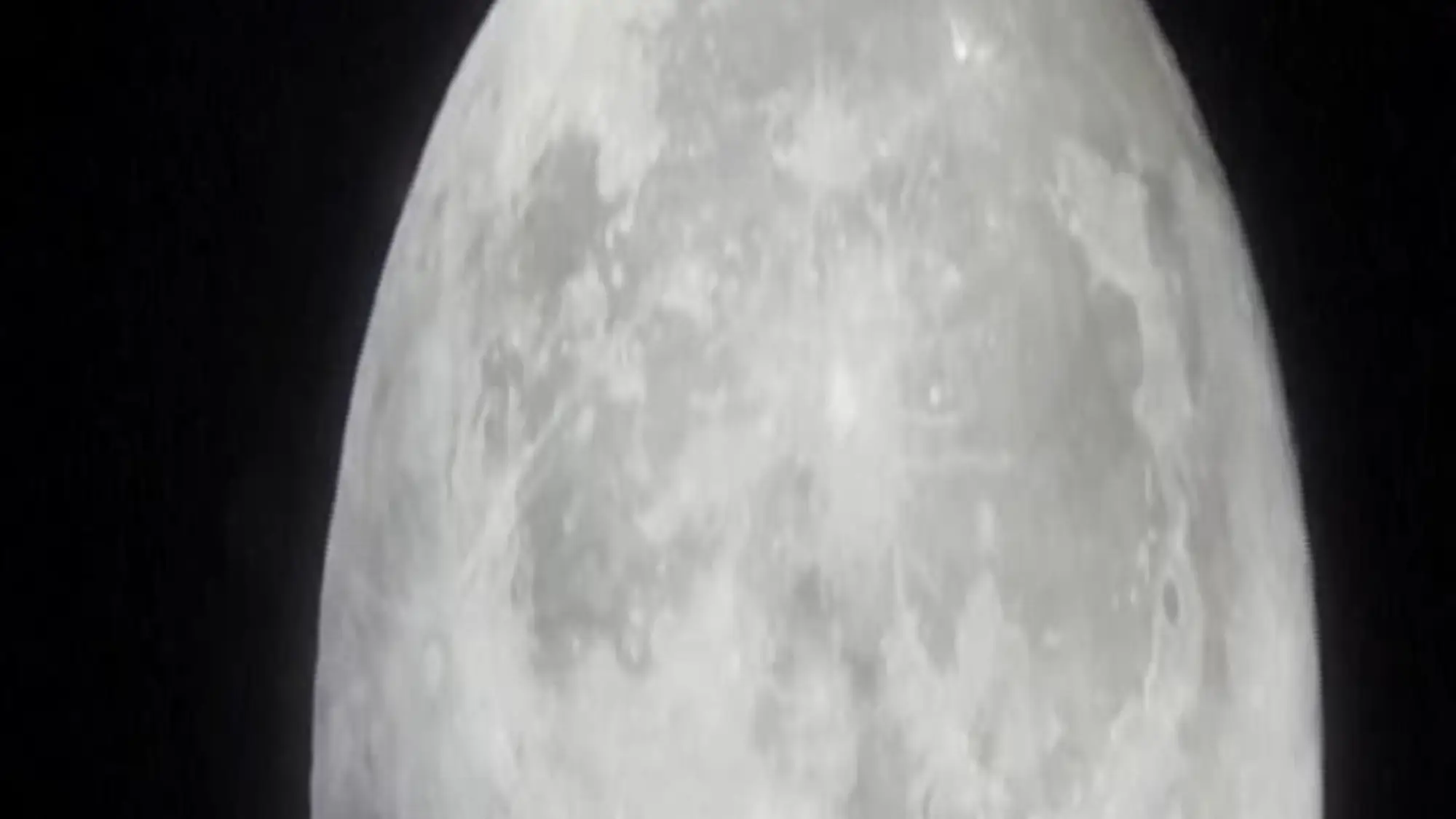 Cile, gli occhi al cielo: ecco la micro-luna blu