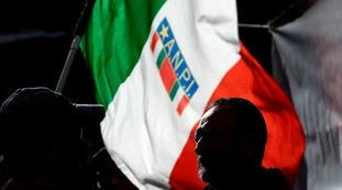 25 aprile, l'Anpi si impunta e ottiene il permesso di violare la quarantena: il governo libera i comunisti