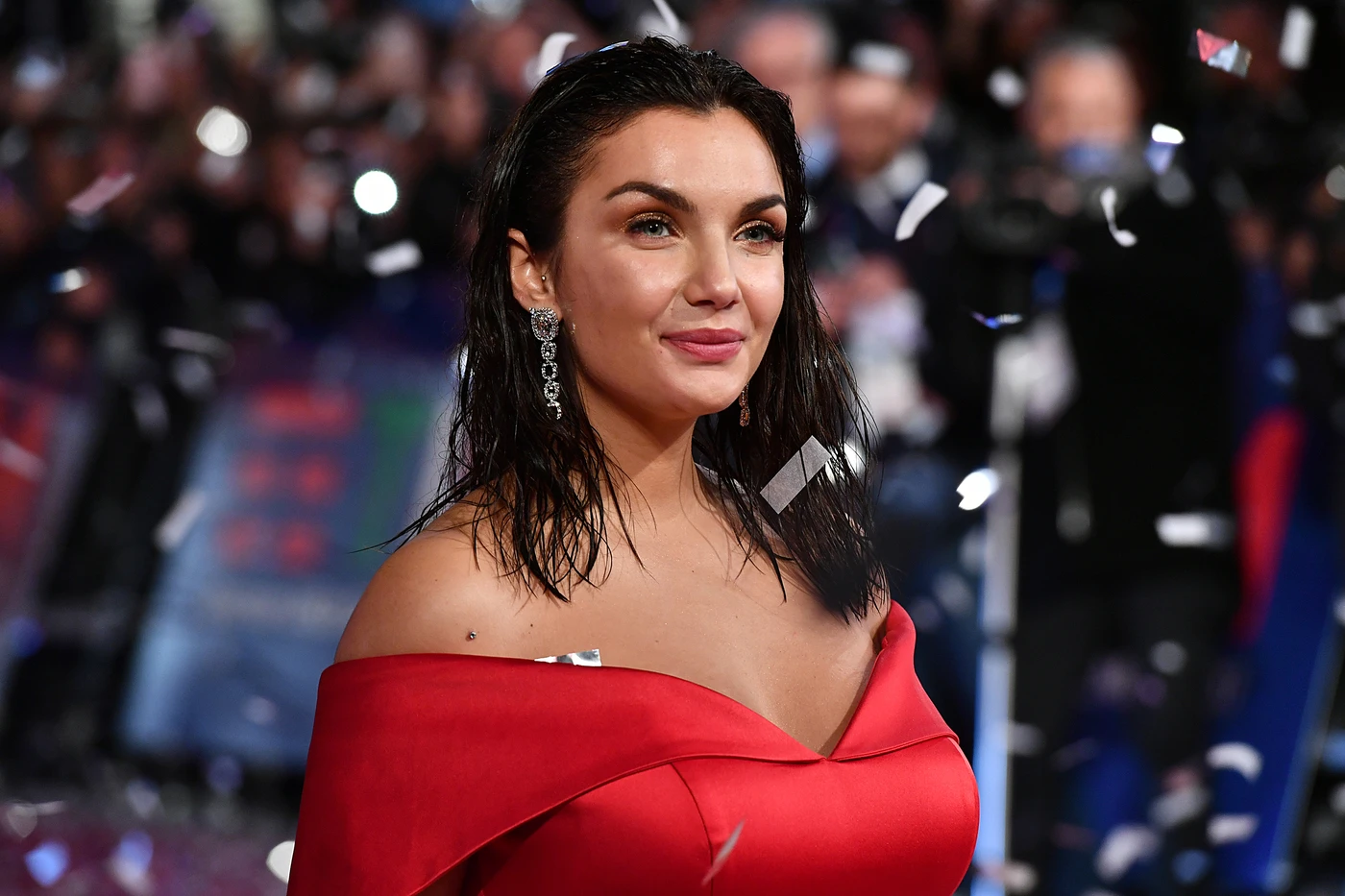 Sanremo 2020, Elettra Lamborghini contro l'hater: "Sono una scrofa? E sei un deficiente con il pisellino"
