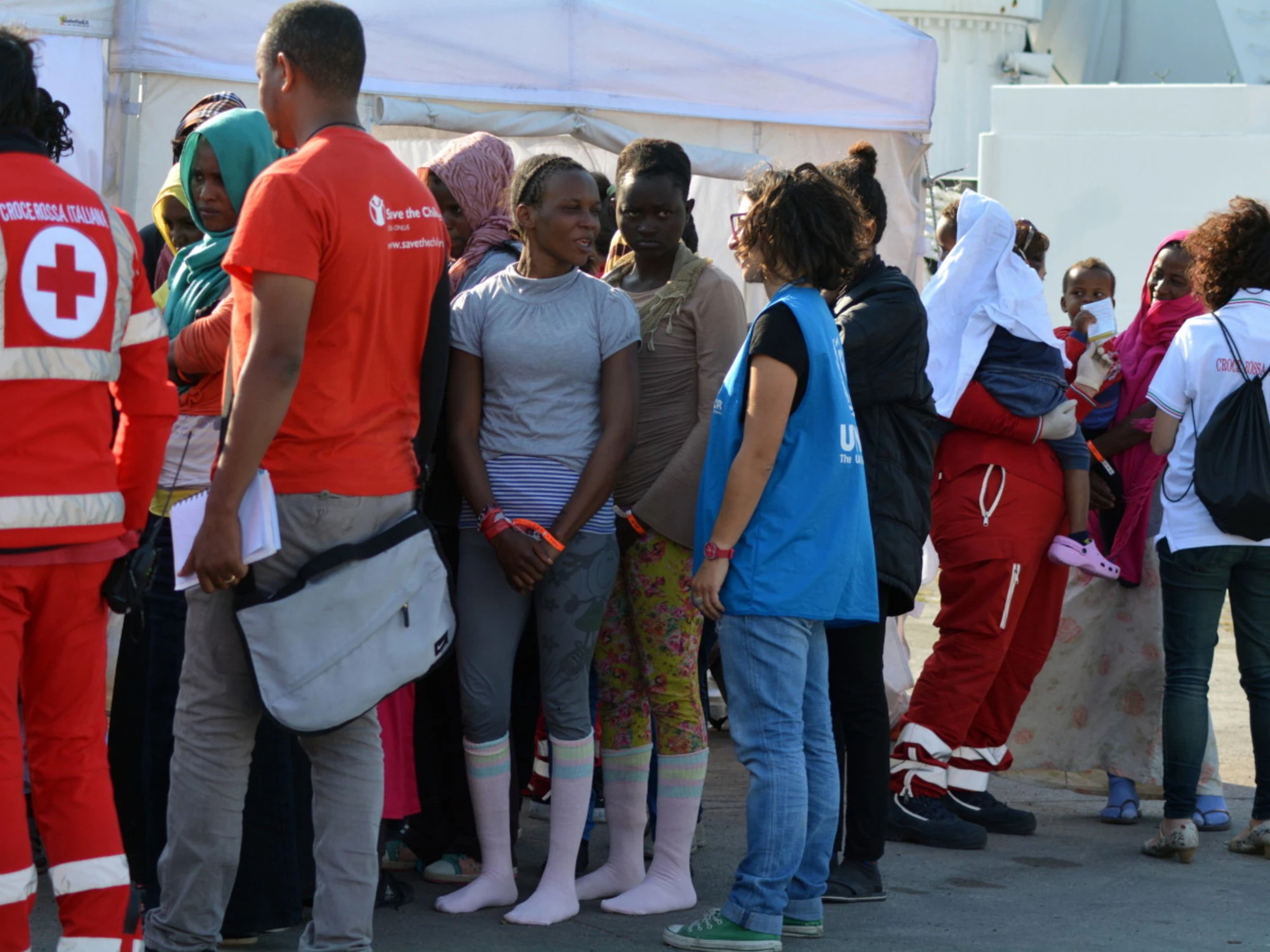 Svizzera, il referendum per limitare gli immigrati: una bomba nel cuore dell'Europa