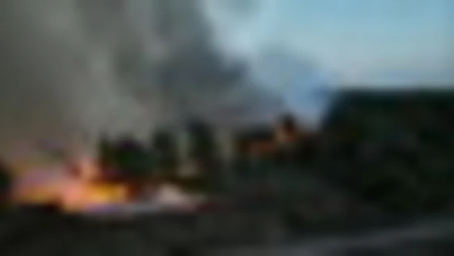 Regno Unito, incendio sulla costa del Suffolk: "Evento grave"