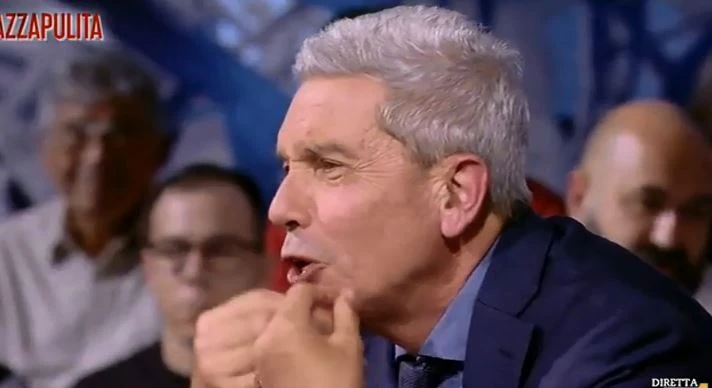 Piazzapulita, Calenda ridicolizza Travaglio: "Ma come, fino a ieri...". Padellaro, crollo nervoso in diretta