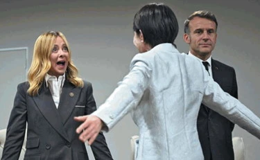 Meloni, "primo incontro al G20": una foto storica