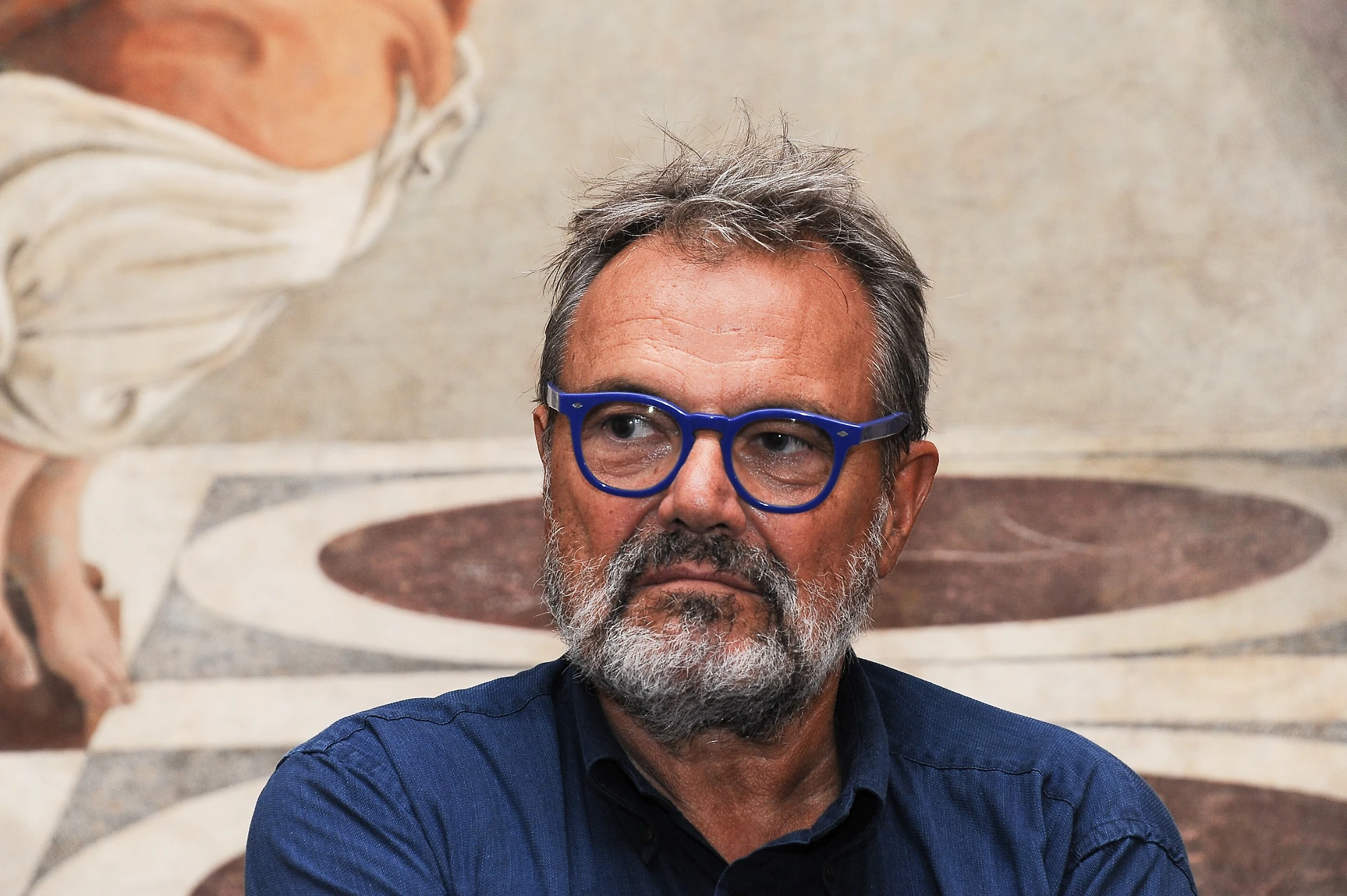 Oliviero Toscani licenziato dai Benetton per la frase sulle vittime del Ponte Morandi: "Mi vergogno"