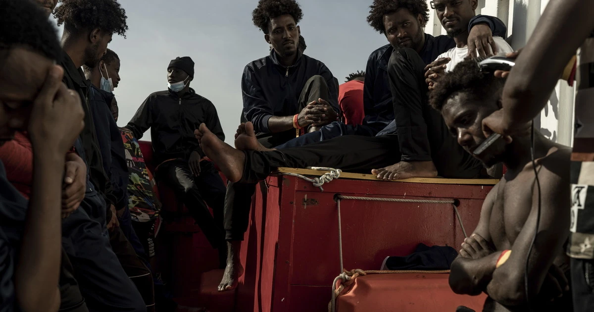 Ong e migranti, perché l'Italia si deve rassegnare a fare da sé