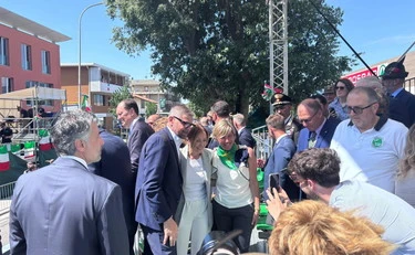 Giorgia Meloni a sorpresa al raduno degli Alpini: "Ne valeva la pena"