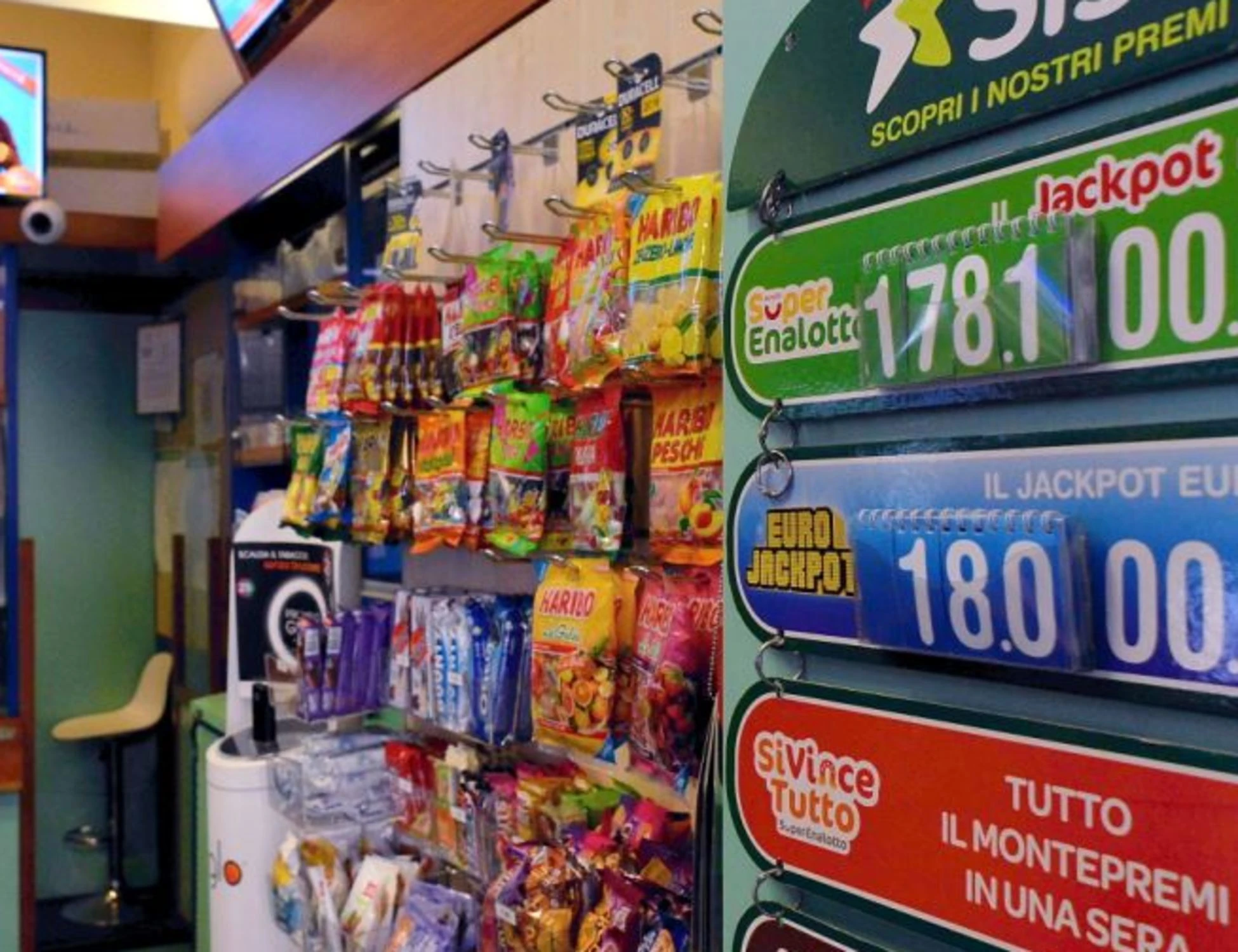 Gratta e Vinci, "ho vinto 10 milioni": come si presenta all'Ufficio premi, la truffa del secolo